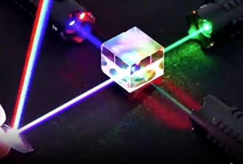 X-Cube RGB Prism Dispersion Prism for Physics and Decoration 1.33inX1.33inX1.33in(3.4x3.4x3.4cm) - Image 4