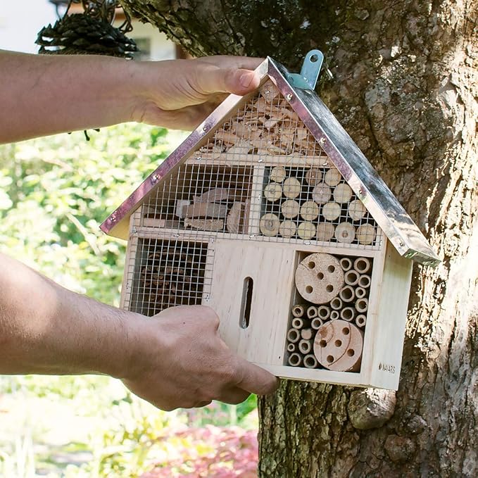 Navaris M Wooden Insect Hotel - 10 x 11 x 3 Inches - Natural Wood Insect Home Bamboo Nesting Habitat - Garden Shelter for Bees, Butterflies, Ladybugs