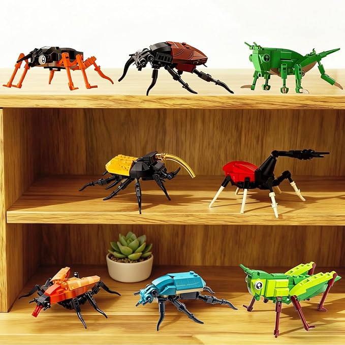 Bugs Insects Collection Building Sets for Kids, 8 in 1 Animals Party Favors Display Models, Nature Decor STEM Toys Gifts for Nature Lovers Boys Girls 6 8 10 12+