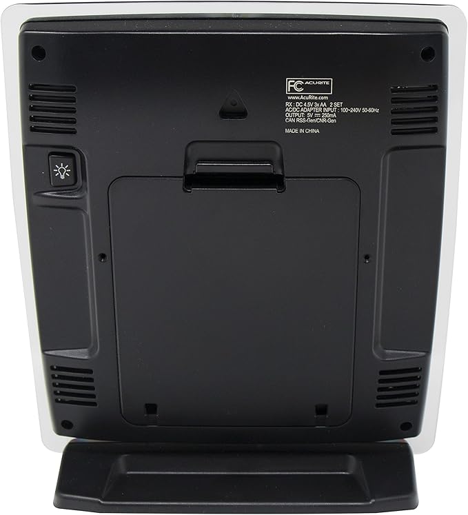AcuRite 01517RM Wireless Weather Station with 5-in-1 Weather Sensor: Temperature and Humidity Gauge, Rainfall, Wind Speed and Wind Direction